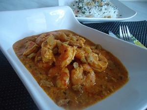 Curry aux crevettes amandes et noix de coco