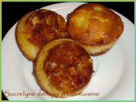 moelleux ananas sur caramel aux amandes