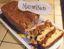 Cake au jambon et aux saucisses de strasbourg