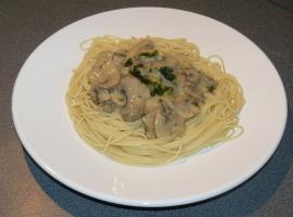 spaghettis sauce aux champignons