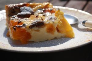 Clafoutis de Provence aux abricots pches amandes et lavande