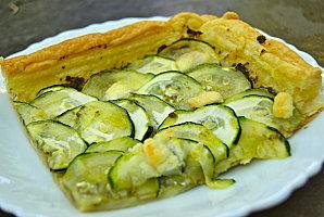 Tarte fine aux courgettes chvre et pesto