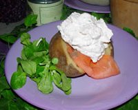 pommes de terre farcies au saumon fum et chantilly de ciboulette
