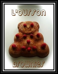 L  ourson " Brownies" au chocolat au lait et blanc  
