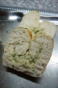 pain aux herbes et au fromage