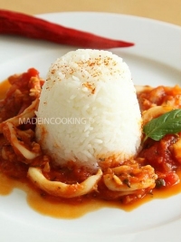 Encornets  la sauce tomate provenale