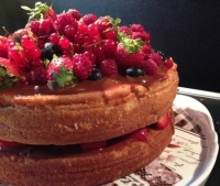 Gteau aux fruits rouges et caramel