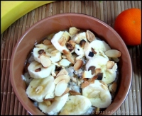 Porridge à la banane cannelle et graines de pavot