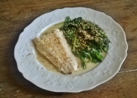 filet de loup ou bar aux Epinard et ssames