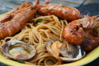 Spaghetti aux amandes de mer et langoustines