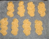 Meringues orange aux amandes grilles