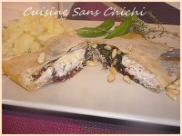 Croustillants de rougets marins aux herbes fraches  la tapenade d  olives noires