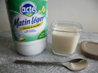 yaourts diététiques maison pauvres en lactose avec Matin Léger de Lactel (sans sucre et sans lait en poudre)