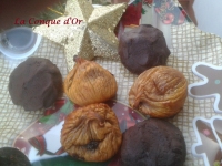 Des figues sches farcies aux amandes ou enrobes de chocolat
