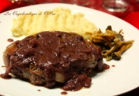 Tournedos sauce au foie gras et poêlée de chanterelles
