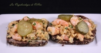 Friandises de Bsumer (tartines aux ufs brouills et crevettes)