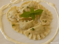 Raviolis frais maison au saumon fum et au pesto