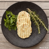 Petits pains plats aux fines herbes (flatbreads de Jamie Oliver)