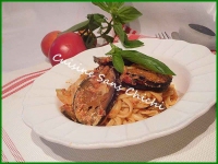 Pâtes siciliennes aux aubergines tomates et ricotta