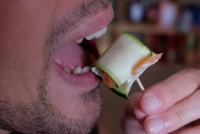 Bouches de courgettes au saumon fum et fromage vgtal