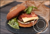Burger montagnard b uf et raclette