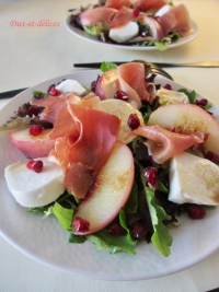 Salade compose aux pches rties