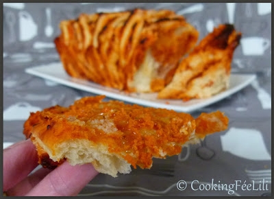 Pain  a tomate et fromage ail et fines herbes  effeuiller