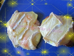 Tartelette fine de Camembert sur pommes de terre & bacon
