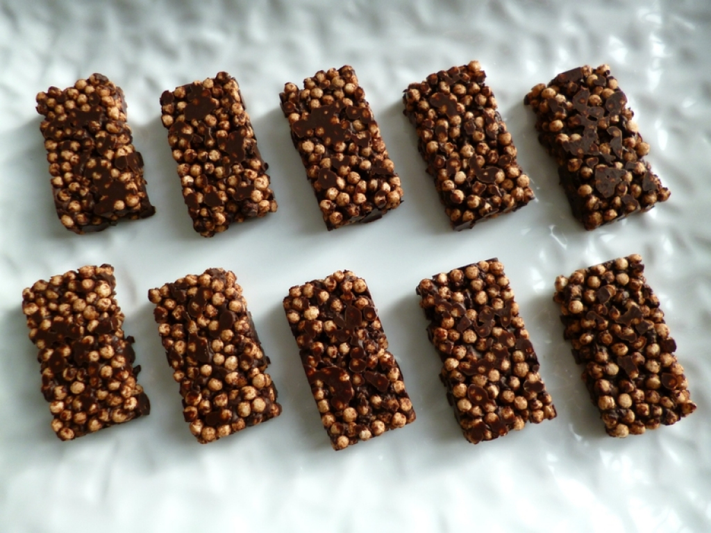 mini barres de céréales hyperprotéinées au chocolat noir (sans sucre)