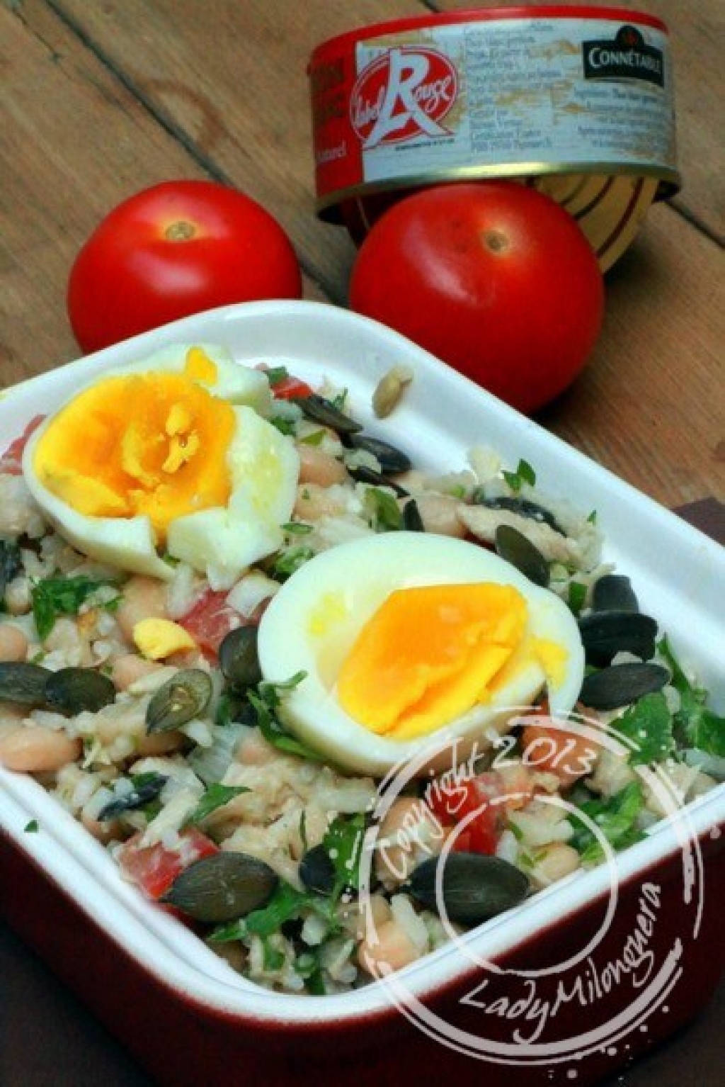 Salade de riz complète aux haricots blancs thon et ufs